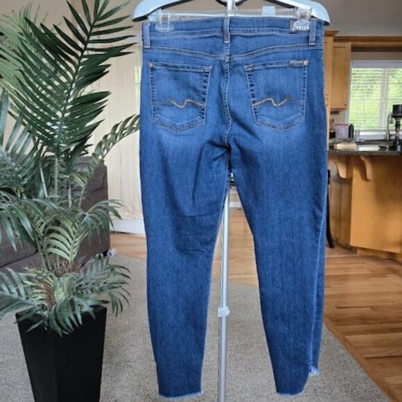 7 for All Mankind sz 32 Gwenevere Monroe High Rise Ankle Cut Jean - Picture 6 of 6